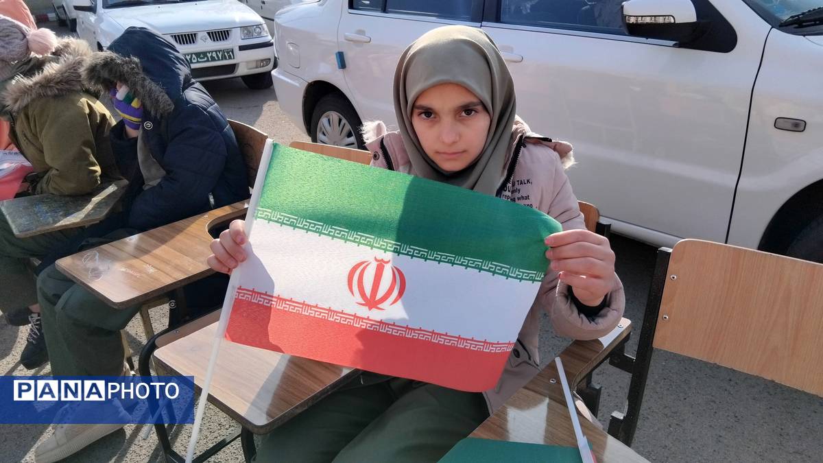 جشن بزرگ دانش‌آموزی فجر انقلاب اسلامی  در اهر