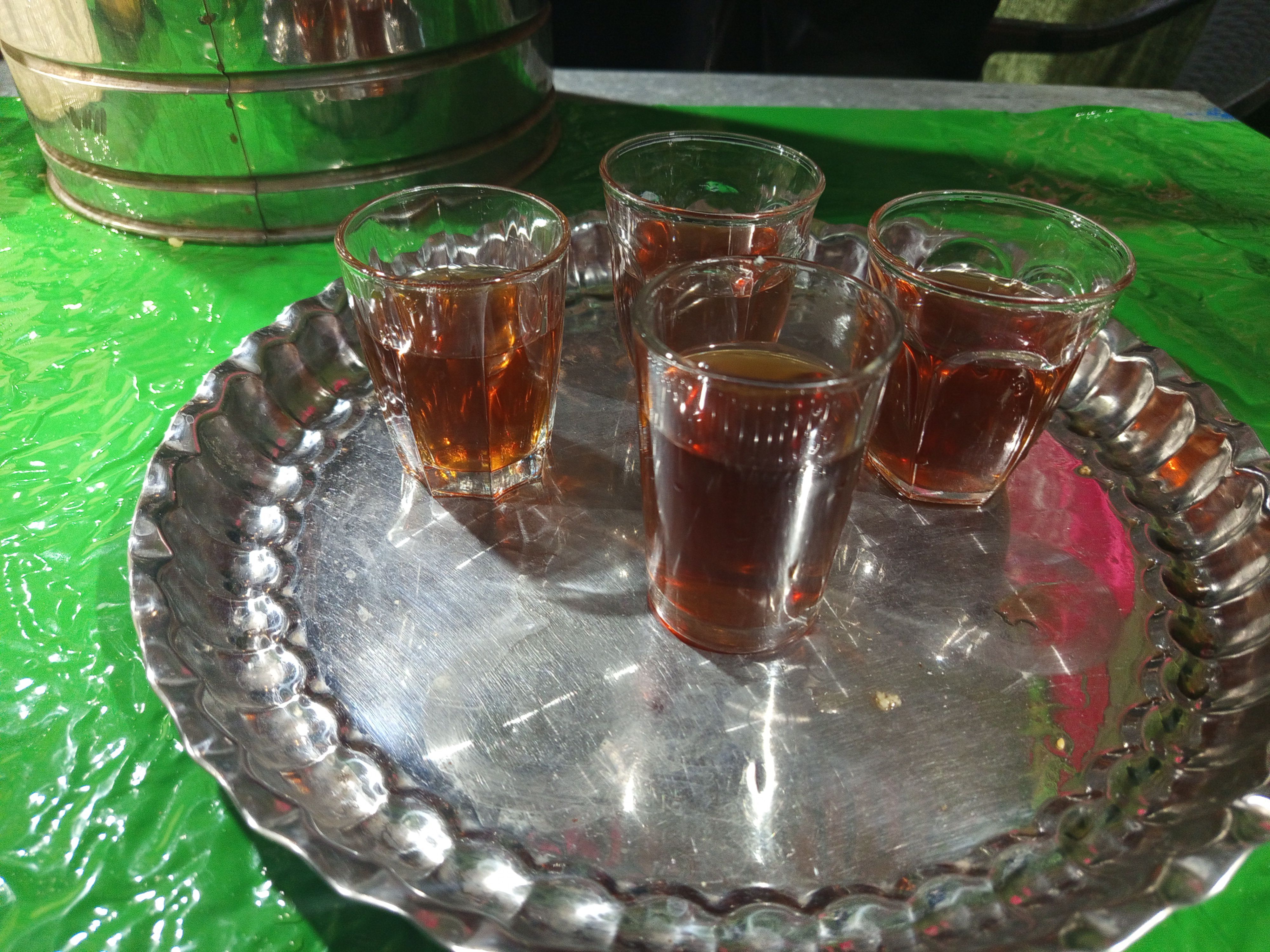 برپایی چایخانه جوانان مهدوی در نیشابور 