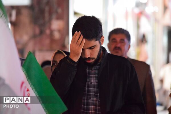 شصت‌و یکمین موج  حضور مردم کرج در بیعت با رهبری