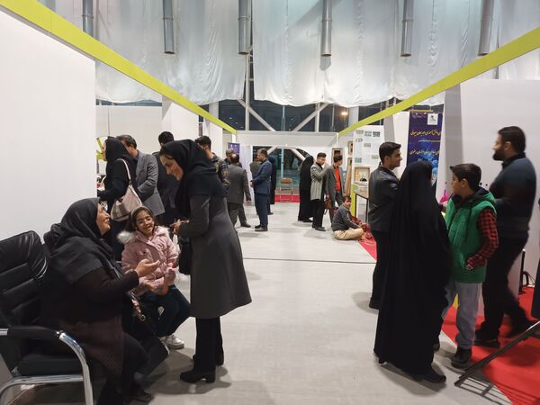 حضور پررنگ دانش‌آموزان در نمایشگاه آثار و دستاوردهای پژوهش و فناوری خراسان رضوی