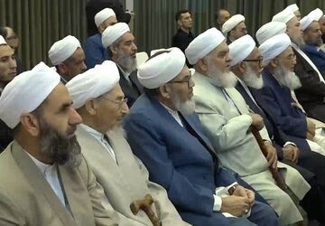 بیعت ۲۴۰۰ نفر از علمای اهل‌سنت گلستان با رهبر معظم انقلاب اسلامی