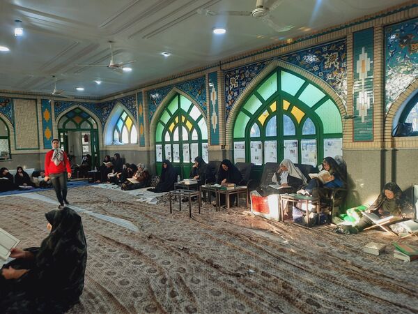 قرائت دعای ام داوود در مسجد جامع روستای مزده خلیل آباد