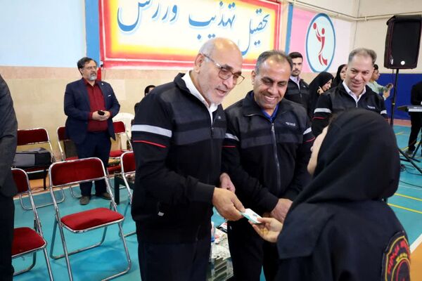 آیین افتتاحیه المپیاد ورزشی درون‌مدرسه‌ای در یزد