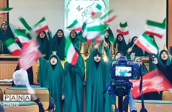 تجلیل از برگزیدگان مسابقات قرآنی غدیریه