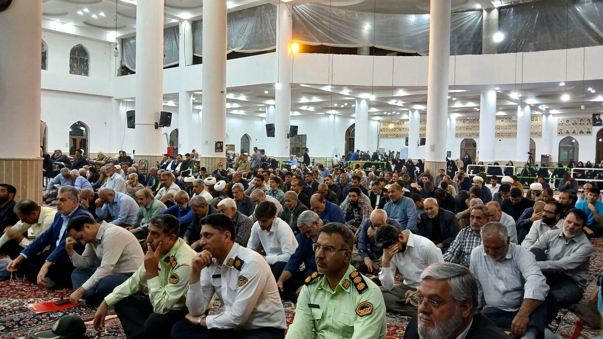 برگزاری آیین باشکوه گرامیداشت هفته دفاع مقدس در مصلی نظرآباد