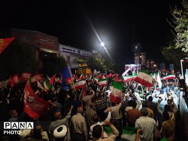 خاطره ۱۶۸ شهید در «۱۶۸ شب»؛ نیشابور میزبان اجتماع پرشور مردم