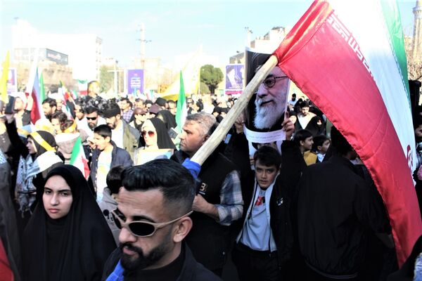 جلوه‌های حضور نوجوانان در راهپیمایی 22 دی مردم قم