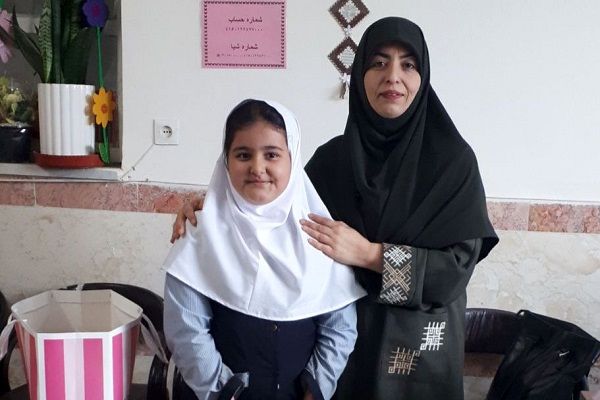 معلمان اندیشه‌ها را می‌پرورانند