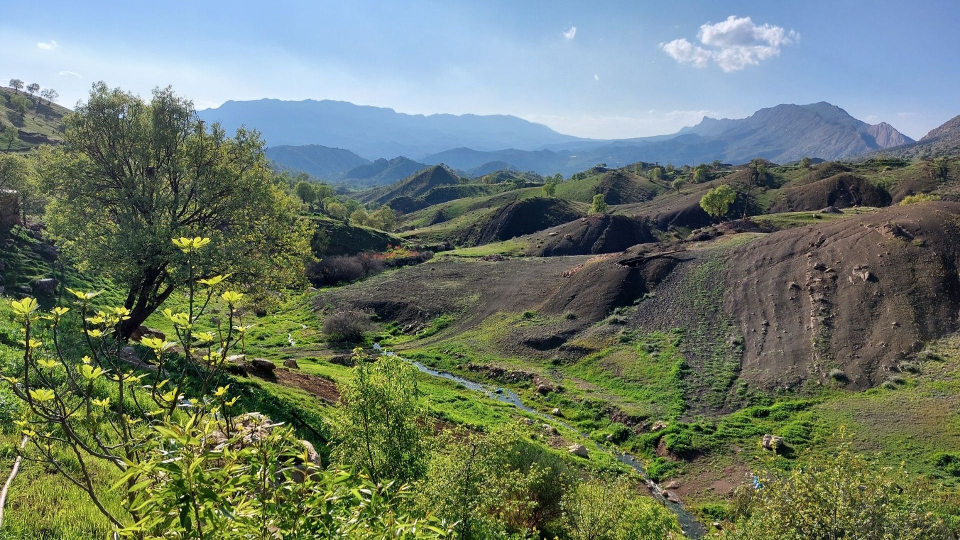 معمولان؛ نگین سرسبز زاگرس در آغوش لرستان