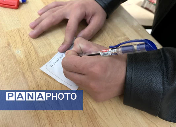 برگزاری انتخابات شورای دانش‌آموزی منطقه‌ای در خاتم