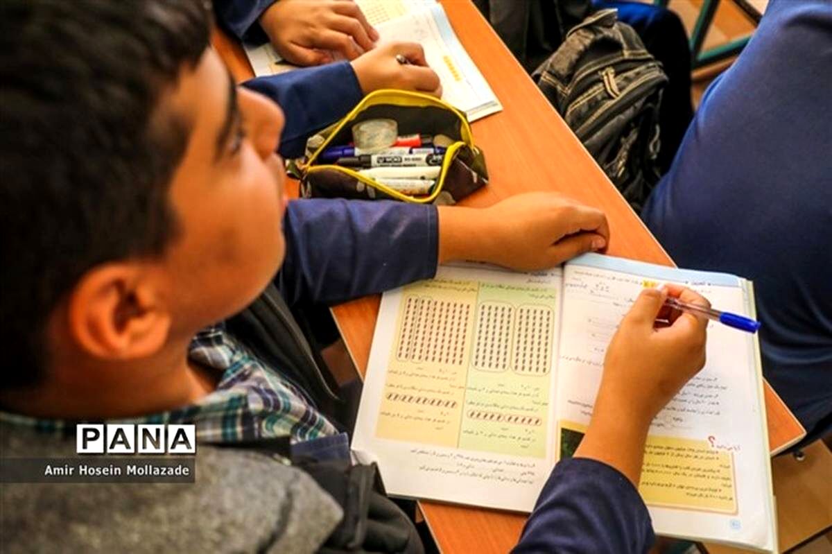 نقش سواد مالی در حفظ منافع فردی و ملی در زمان بحران‌هایی مانند جنگ