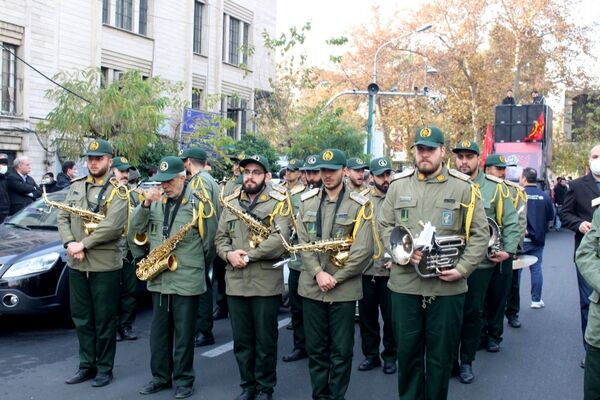 تشییع و تدفین پیکر شهید گمنام در اداره‌کل آموزش و پرورش تهران