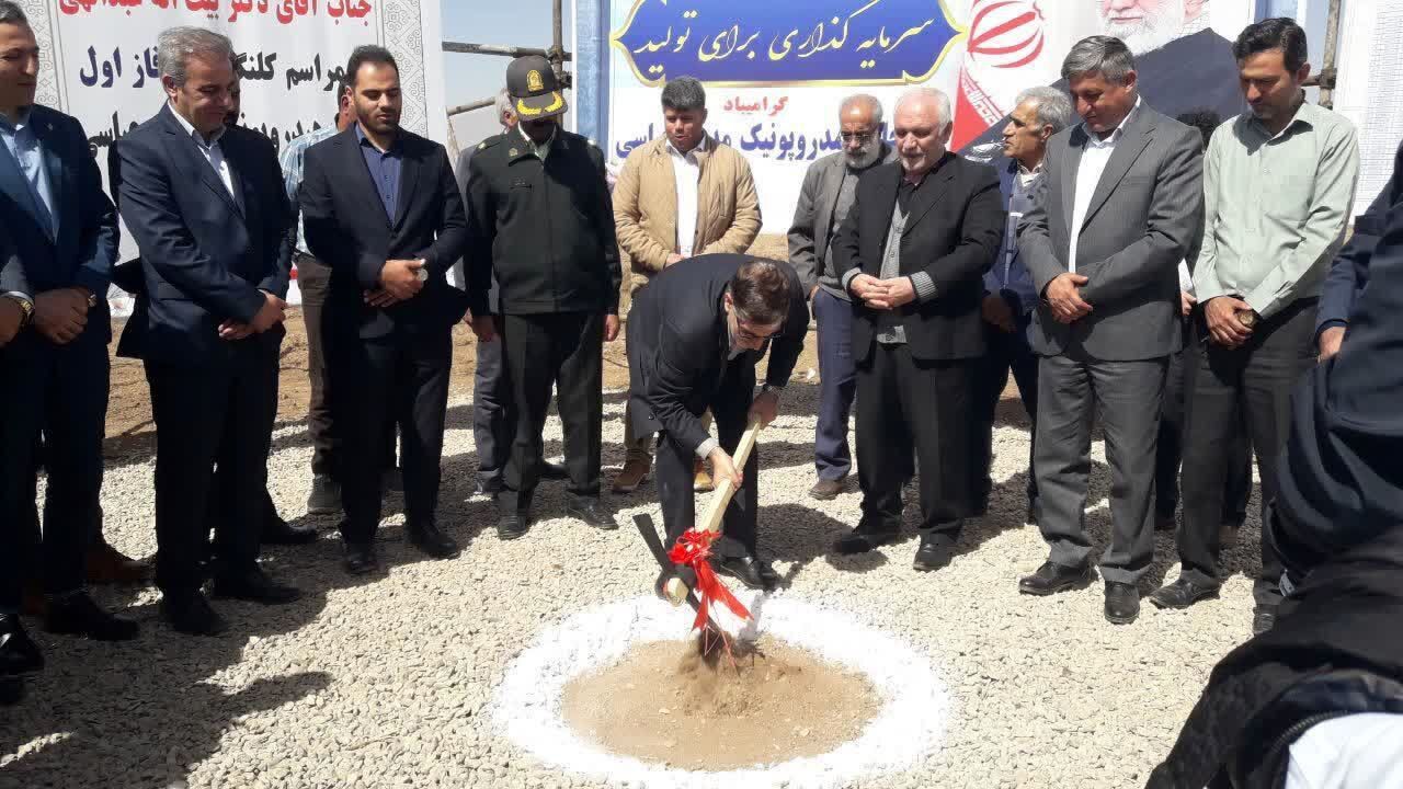 هریس میزبان بزرگ‌ترین گلخانه مدرن شرق آذربایجان