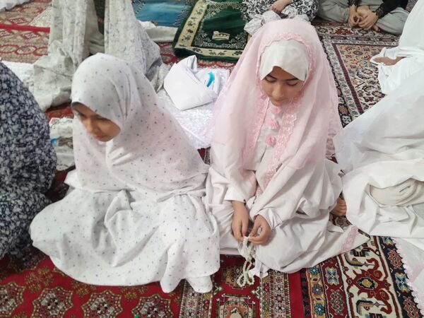برگزاری مراسم معنوی اعتکاف مادر و دختری در مسجد امام حسن(ع) گالیکش