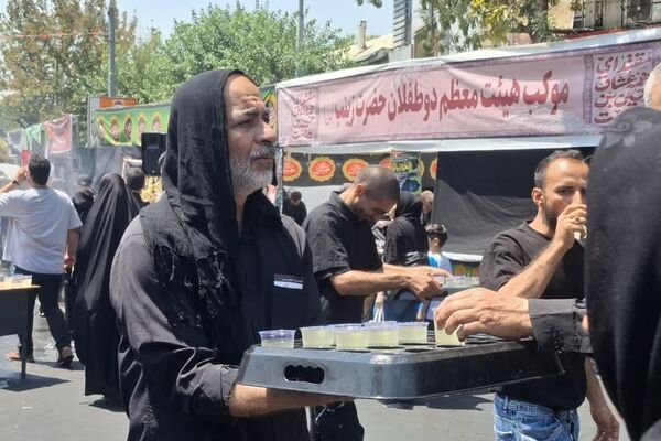 راهپیمایی جاماندگان اربعین در تهران 