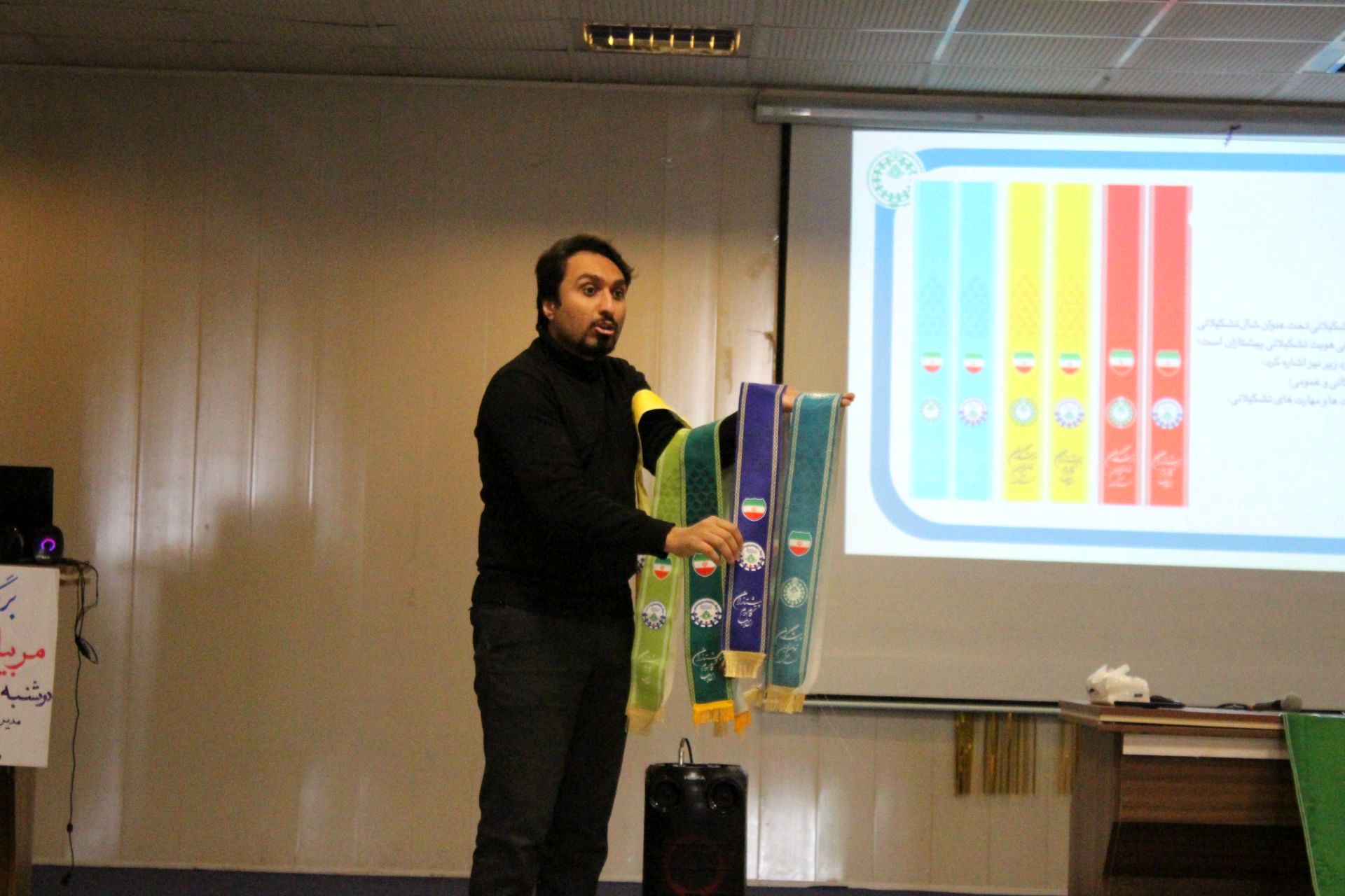 اولین جلسه کارگاه توانمندسازی مربیان پیشتاز کاردان سازمان دانش‌آموزی ناحیه ۴ کرج