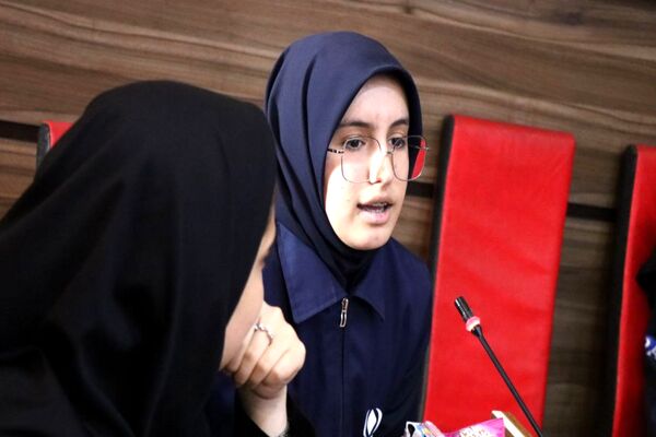 نشست صمیمی فعالین رسانه ای دانش‌آموزان با مدیرعامل خبرگزاری پانا