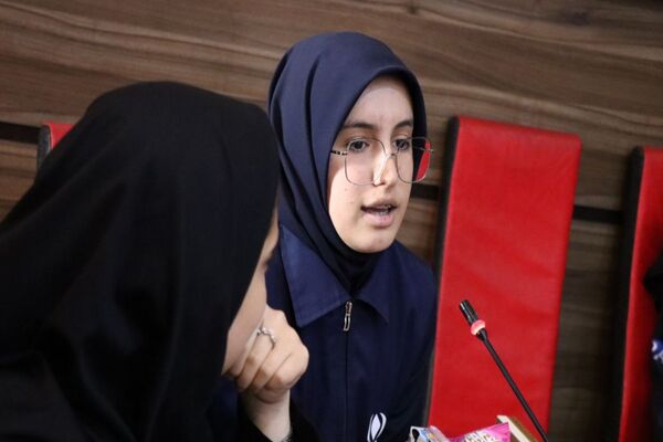 نشست صمیمی فعالین رسانه ای دانش‌آموزان با مدیرعامل خبرگزاری پانا