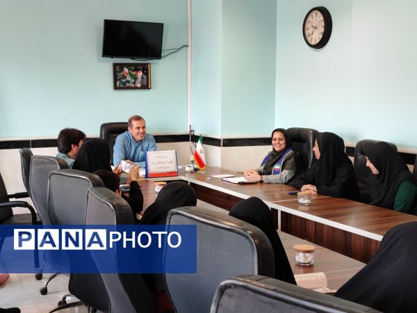 تقدیر از دانش‌آموز خبرنگاران پانا در شهرستان سملقان