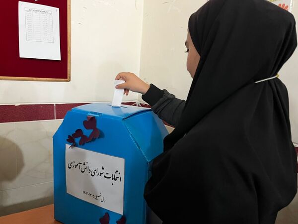 برگزاری انتخابات شورای دانش‌آموزی در خاتم