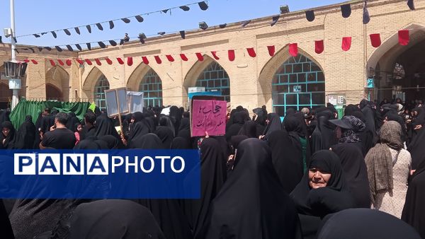 تشییع شهید مدافع امنیت همزمان با روز ملی حجاب در نیشابور