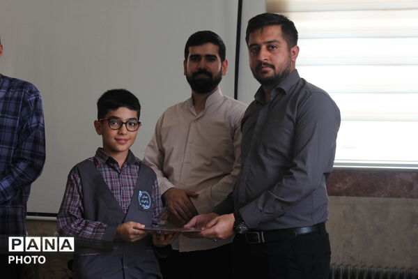 محفل انس با قرآن کریم در مدارس ۱۵ خرداد و ناطق نوری اسلامشهر 