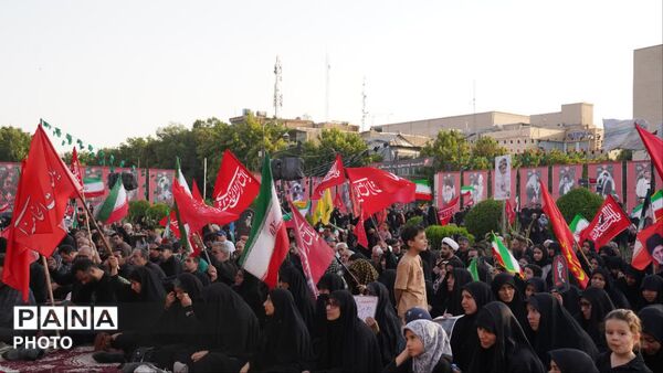 اجتماع باشکوه عزاداران قائد شهید امت، امام خامنه‌ای، در اصفهان
