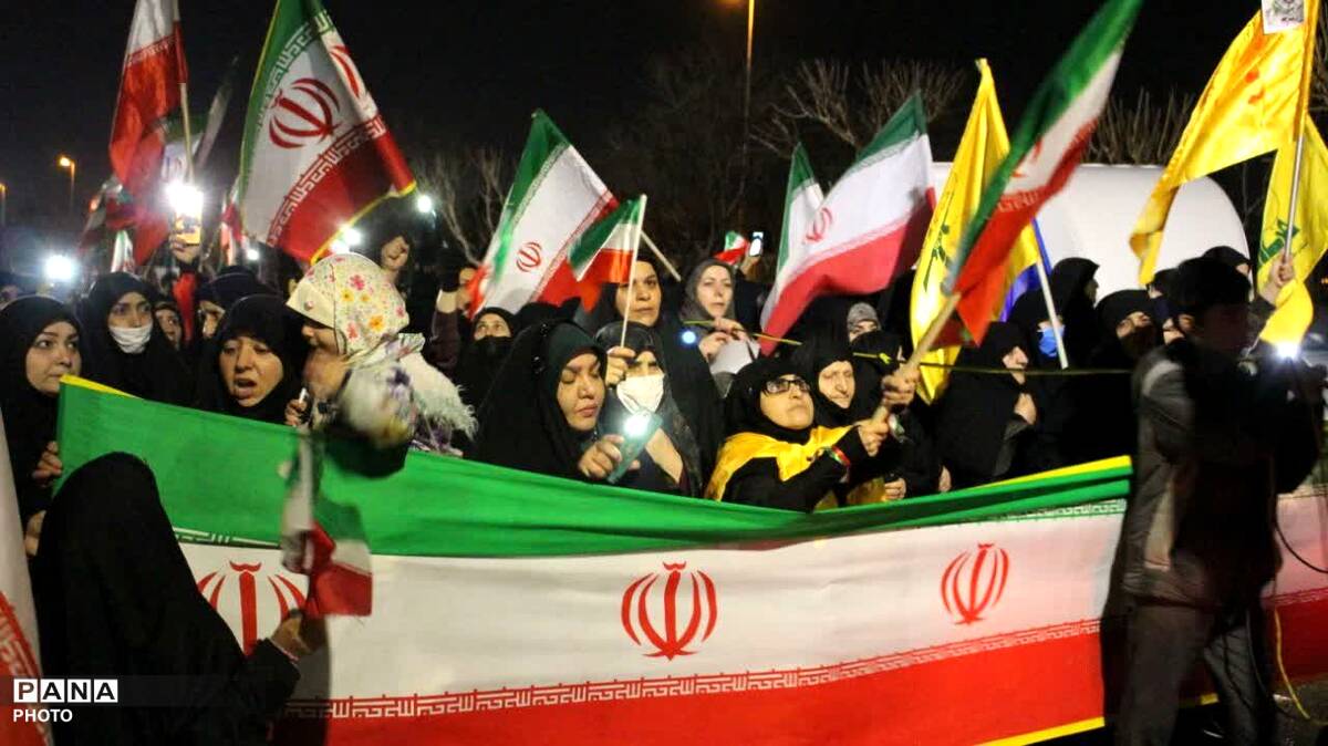 همه برای ایران؛در میدان نبرد می‌آییم