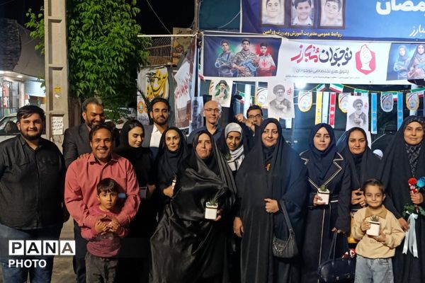 غرفه شهدای دانش آموز ورامین میزبان شما در میدان امام حسین(ع)
