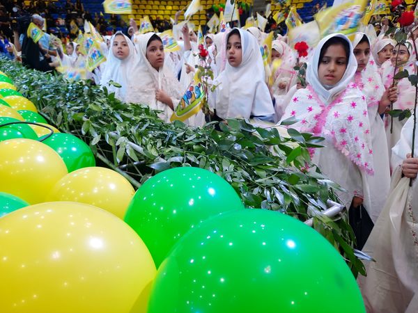 اجتماع بزرگ «روزه اولی‌ها» در ورزشگاه شهید‌شیرودی 