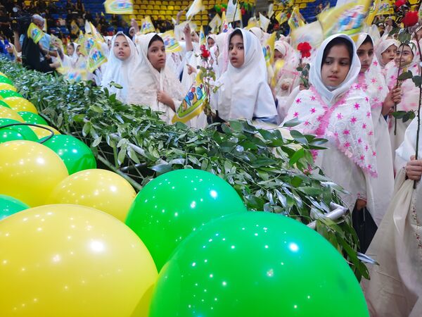 اجتماع بزرگ «روزه اولی‌ها» در ورزشگاه شهید‌شیرودی 