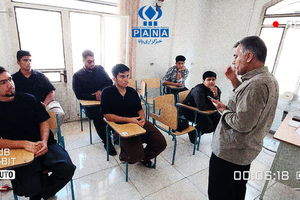 جلسه فرماندهان واحدهای دبیرستان‌های دهگلان با محوریت ارتقای برنامه‌های فرهنگی و تربیتی برگزار شد