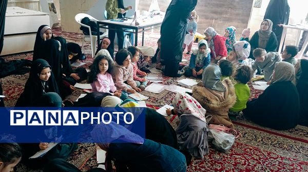 برپایی غرفه کودک در نمازجمعه شهرستان کاشمر 