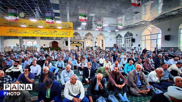 نماز جمعه در کاشمر