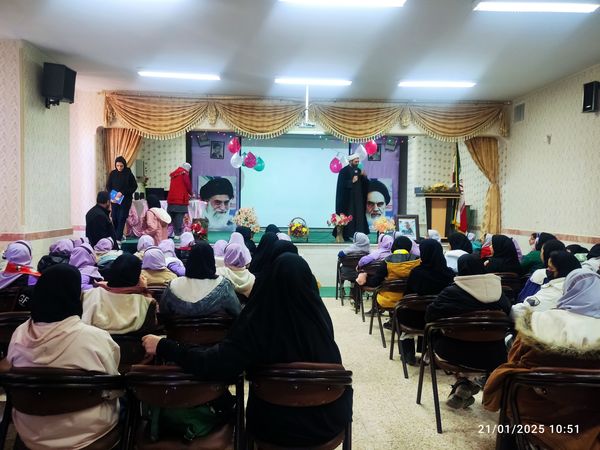 مراسم بزرگداشت نماز در اسفرورین 