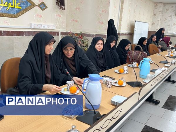 نشست هم اندیشی اتحادیه انجمن‌های اسلامی شهرستان قدس