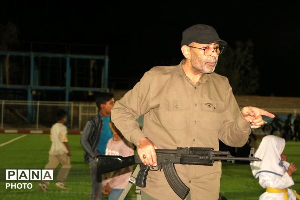 قرار خستگی‌ناپذیر مردم فهرج در میدان دفاع ملی