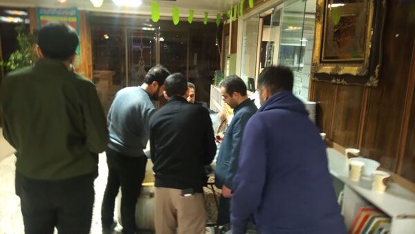 ضیافت ساده اما آسمانی به همت مسئولین دبیرستان سرآمد ناصر ناحیه ٧ مشهد برگزار شد