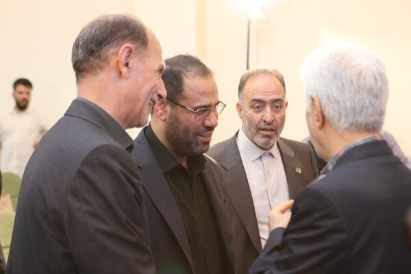 همایش خیرین مدرسه‌ساز و آیین کلنگ زنی بزرگترین مجموعه هنرستانی کشور در کاشان