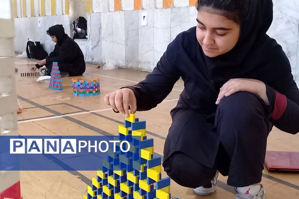 مسابقه دومینو دانش‌آموزان دختر مقاطع ابتدایی و متوسطه ناحیه سه شیراز 