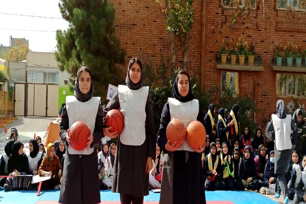 المپیاد ورزشی در دبیرستان ۱۳ آبان مشهد