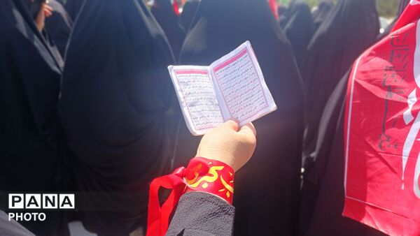 حضور پرشور جاماندگان در پیاده‌روی اربعین حسینی در شهر فارسان 