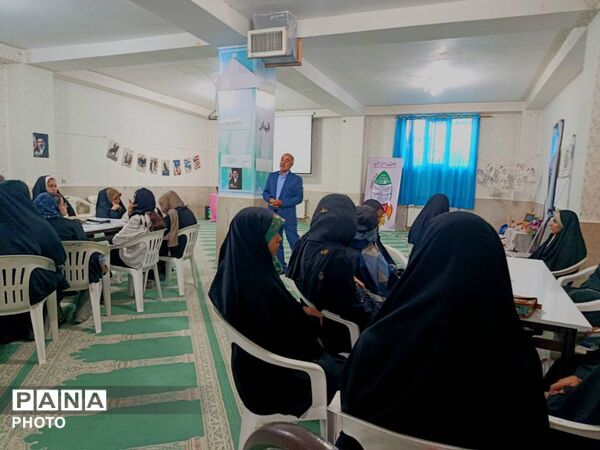  پاتوق دختران نوجوان مبارز شهرستان سملقان فضایی پر از عشق و دوستی و آگاهی