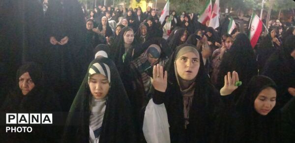 اجتماع شبانه مردمی تا پای جان برای ایران