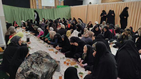 جز خوانی قرآن به همراه افطاری در مسجد خاتم النبیین بیرجند