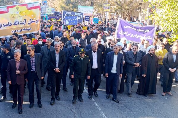 راهپیمایی سیزده آبان در شهرستان نیشابور