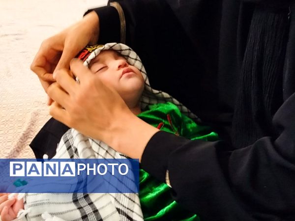 اجتماع عظیم شیرخوارگان حسینی در روستای عارف‌آباد