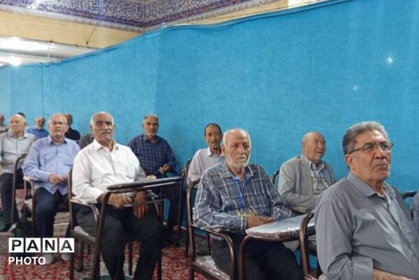 نماز جمعه؛ نمایش همبستگی مردم