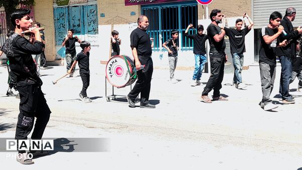 مراسم باشکوه روز عاشورا در دستنا