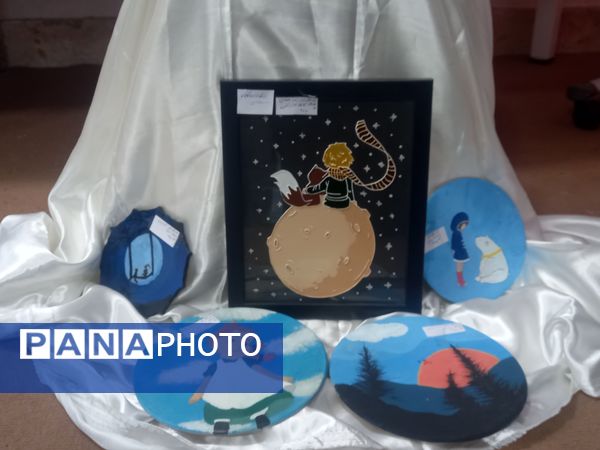 نمایشگاه مدرسه آرمانی هنر آسمانی در دبیرستان فرهنگ مرحوم فخرایی